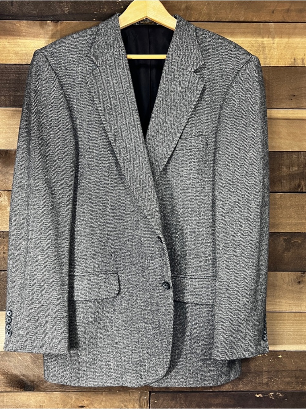 Robert Stock Men's Gray Herringbone Wool Blazer - Camel Single-Breasted Jacket